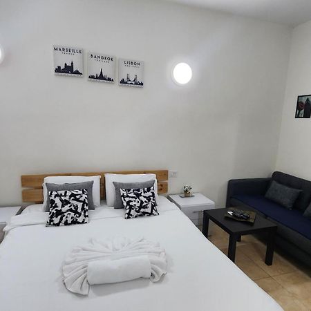 David Hameleh House Aparthotel Netánja Kültér fotó